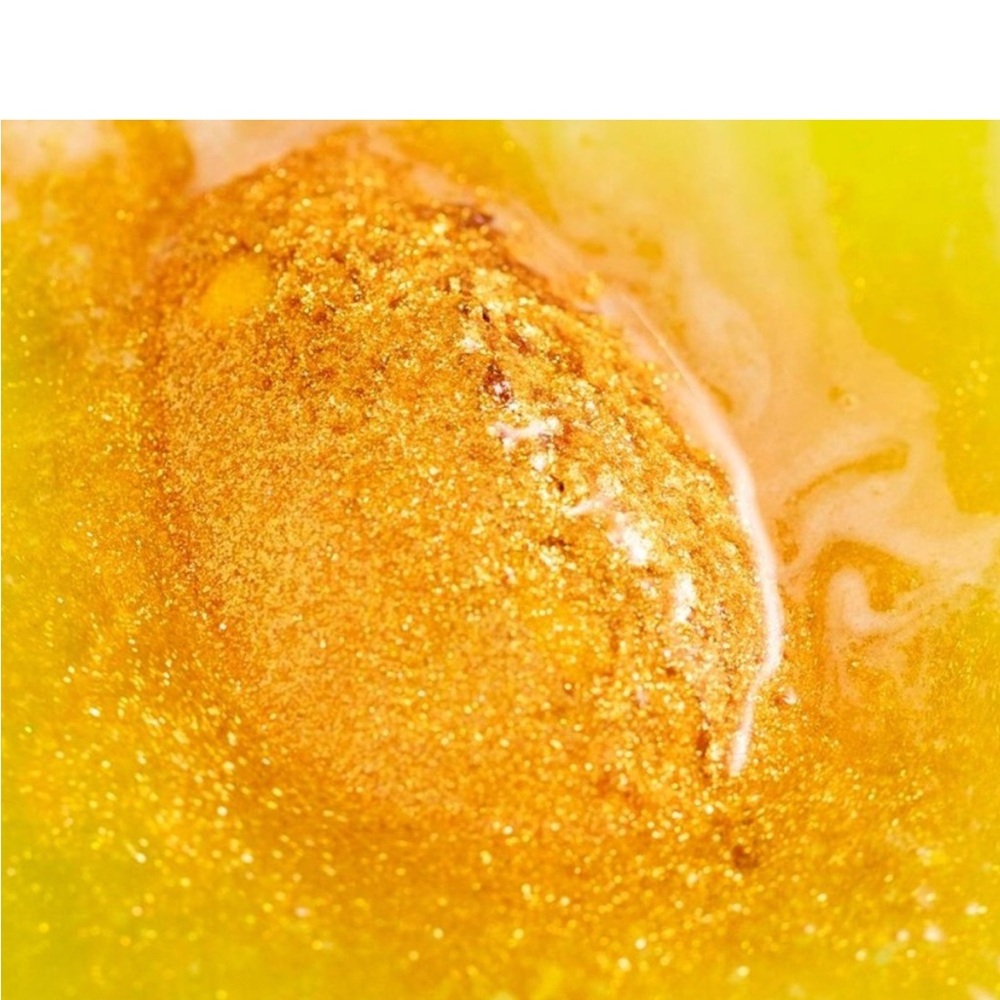 ⭐️ GOLDEN EGG BATH BOMB ⭐️